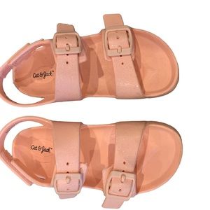 CAT & JACK Velcro sandals youth 11